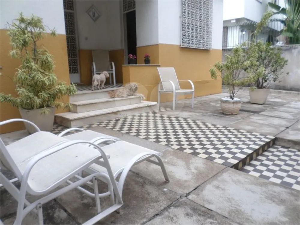 Casa, 4 quartos, 330 m² - Foto 1