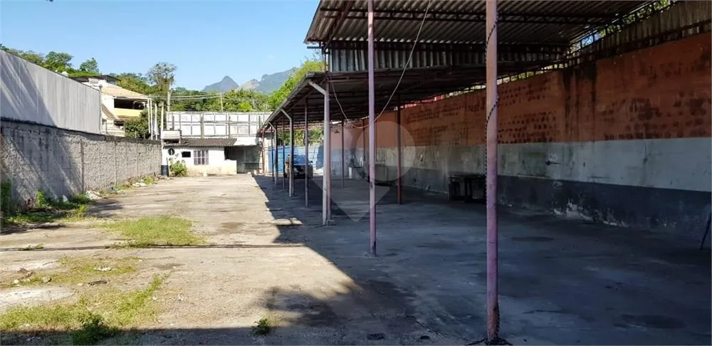 Loteamento e Condomínio, 760 m² - Foto 1