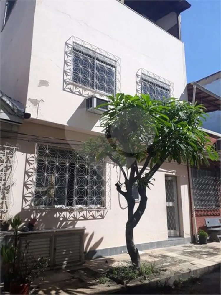 Casa, 4 quartos, 156 m² - Foto 1