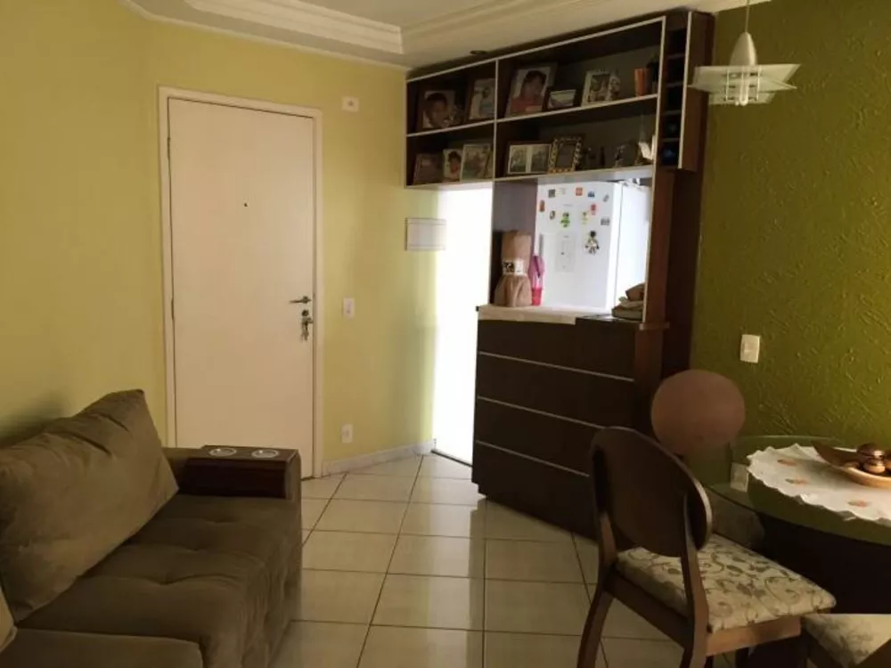 Apartamento à venda com 2 quartos, 49m² - Foto 2