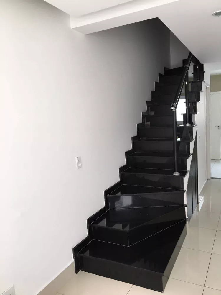 Sobrado à venda com 2 quartos, 66m² - Foto 4