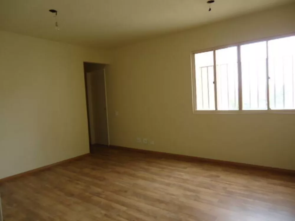 Apartamento à venda com 3 quartos, 77m² - Foto 1