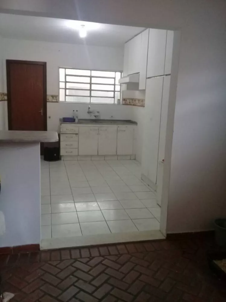 Sobrado à venda com 3 quartos, 225m² - Foto 4