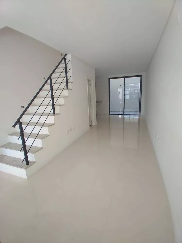 Sobrado à venda com 3 quartos, 125m² - Foto 4