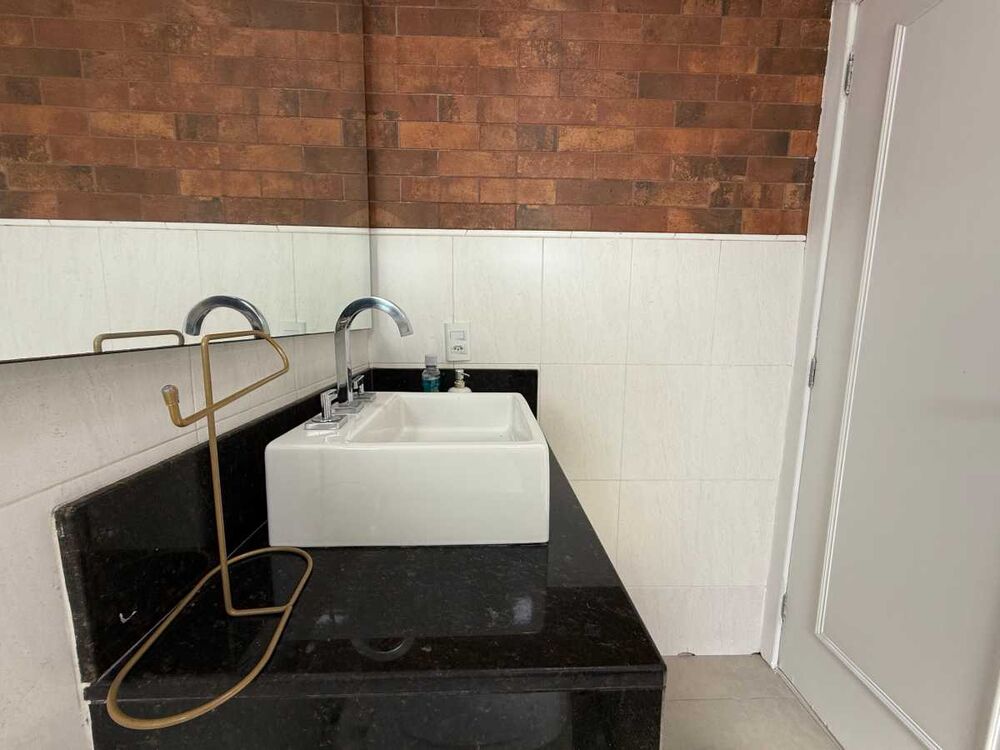 Casa à venda e aluguel com 4 quartos, 450m² - Foto 15