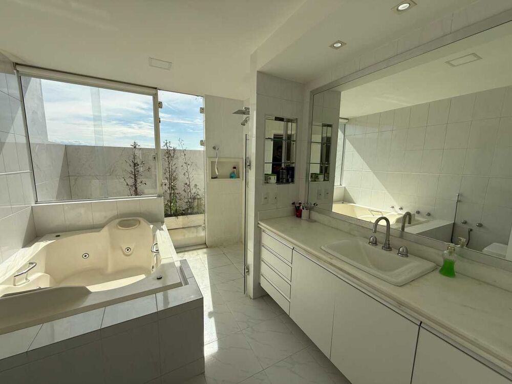 Casa à venda e aluguel com 4 quartos, 450m² - Foto 12