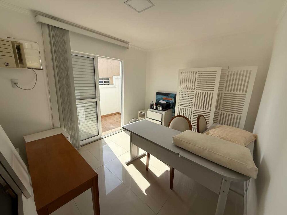 Casa à venda e aluguel com 4 quartos, 450m² - Foto 9