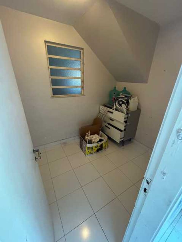 Casa à venda com 4 quartos, 300m² - Foto 16