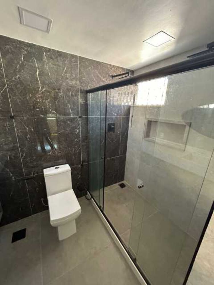 Casa à venda com 4 quartos, 300m² - Foto 9