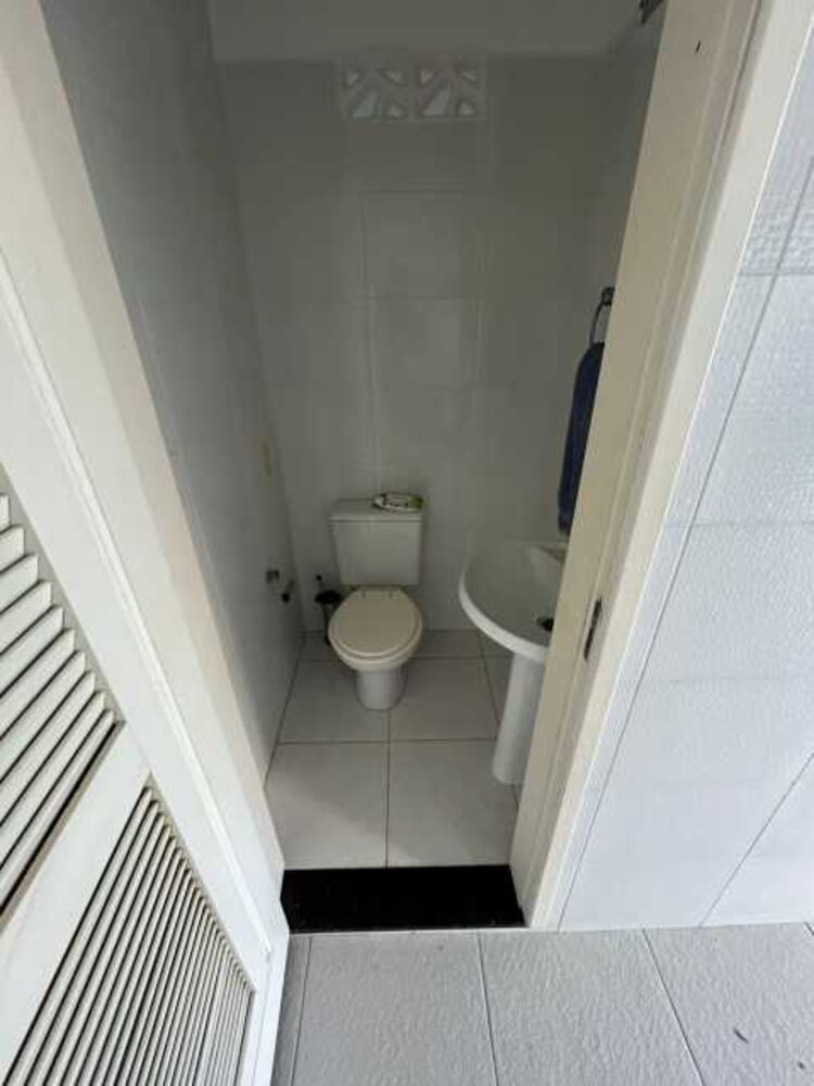 Casa à venda com 4 quartos, 300m² - Foto 11