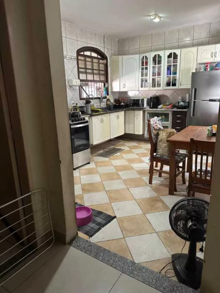 Casa, 4 quartos, 165 m² - Foto 4