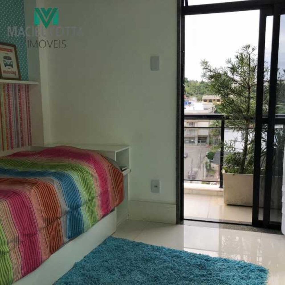 Apartamento, 4 quartos, 216 m² - Foto 1