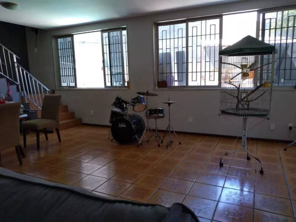 Casa, 4 quartos, 200 m² - Foto 3