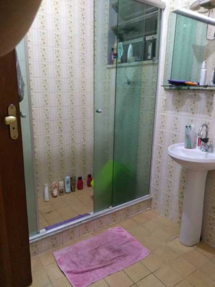 Casa à venda com 4 quartos, 200m² - Foto 4