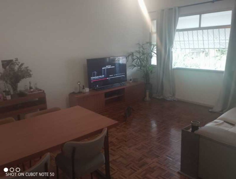 Apartamento à venda com 3 quartos, 100m² - Foto 1