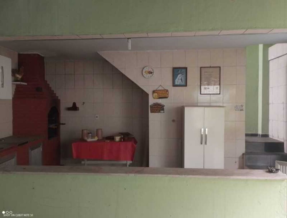 Casa à venda com 3 quartos, 198m² - Foto 4