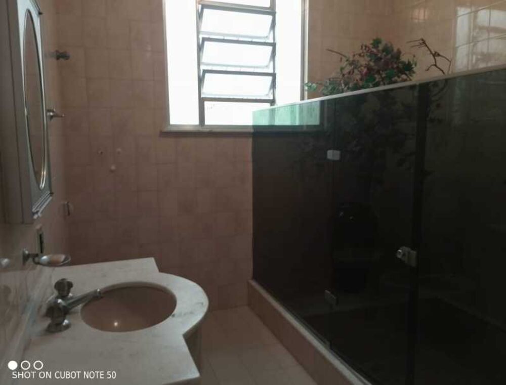Casa à venda com 3 quartos, 198m² - Foto 13