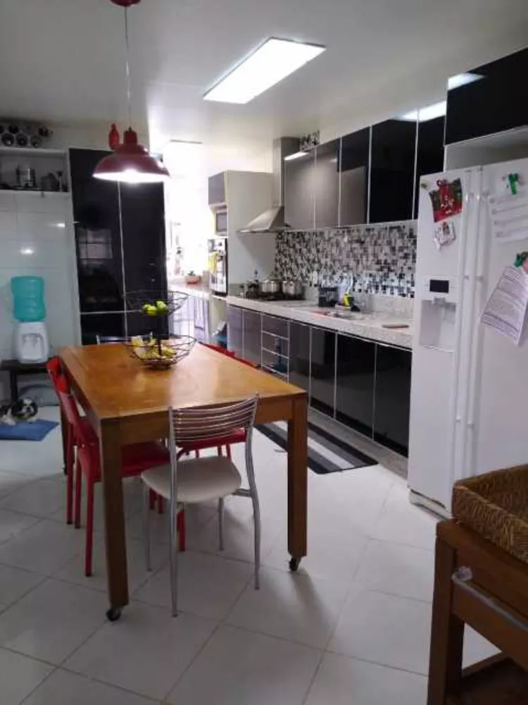 Apartamento, 4 quartos, 251 m² - Foto 13