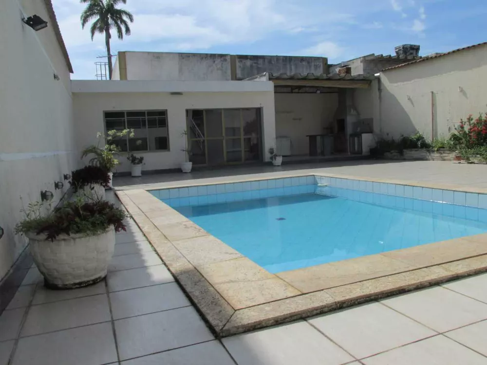 Casa, 3 quartos, 230 m² - Foto 24