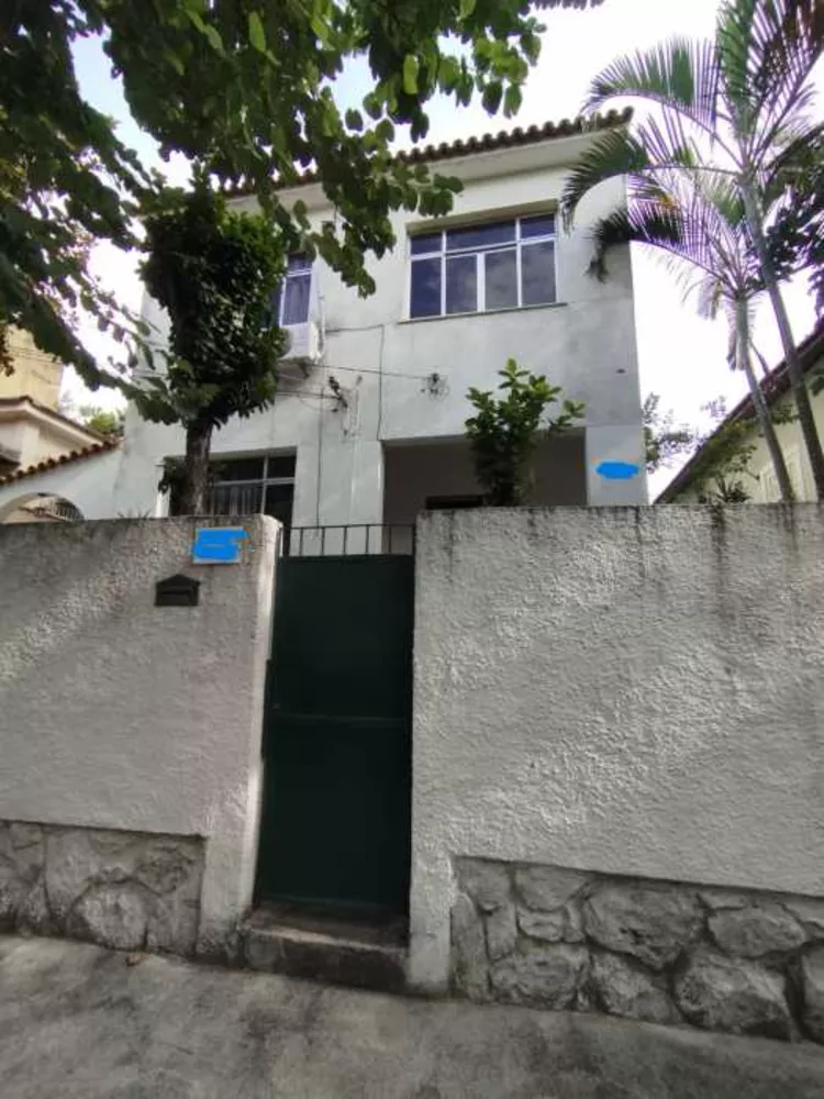 Casa, 4 quartos, 160 m² - Foto 1