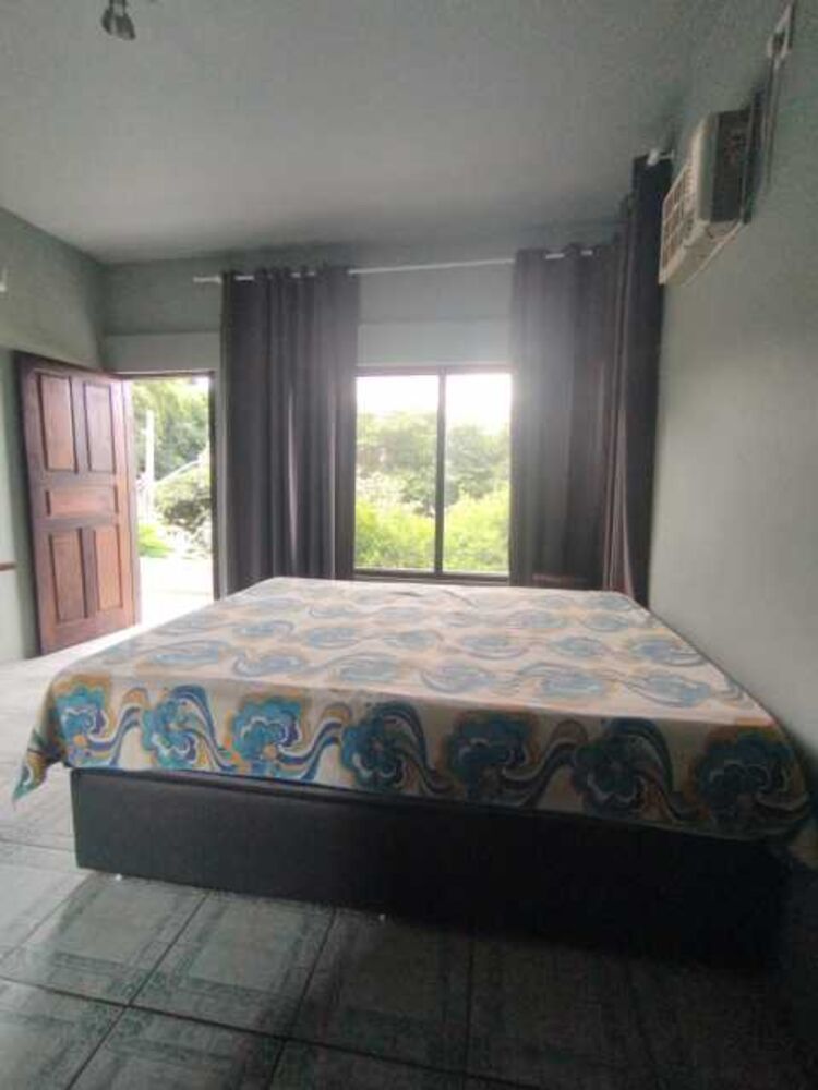 Casa à venda com 5 quartos, 264m² - Foto 15