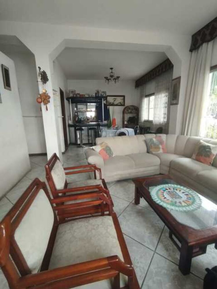 Casa à venda com 5 quartos, 264m² - Foto 7