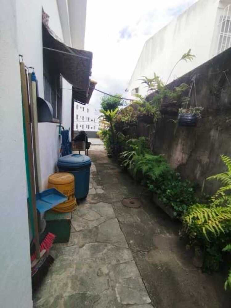 Casa à venda com 5 quartos, 264m² - Foto 14