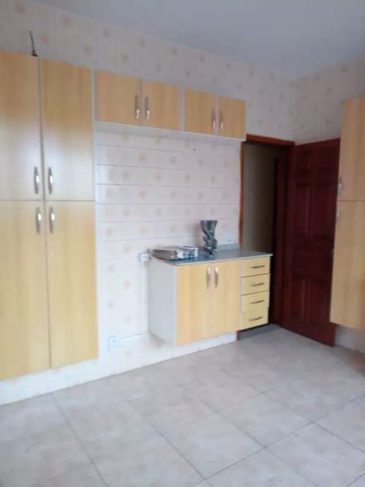 Casa, 3 quartos, 246 m² - Foto 11