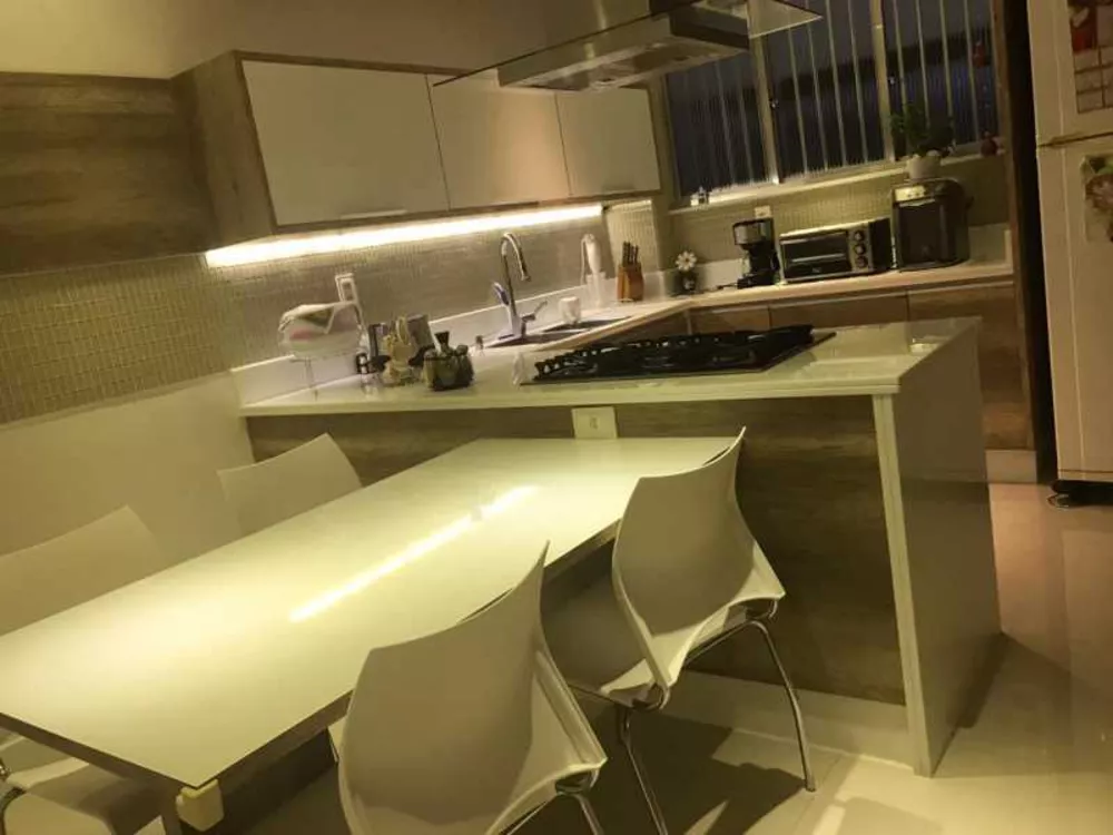 Apartamento, 3 quartos, 140 m² - Foto 2