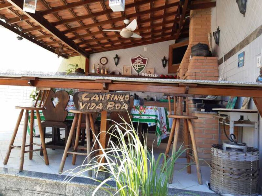 Casa à venda com 3 quartos, 208m² - Foto 15