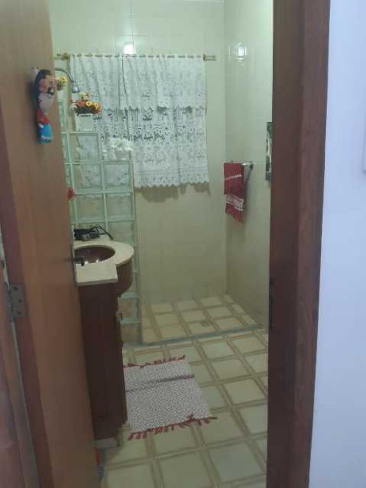 Casa à venda com 3 quartos, 208m² - Foto 10