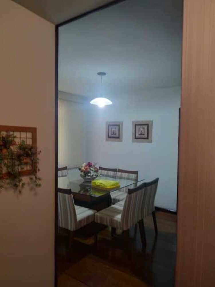 Casa à venda com 4 quartos, 372m² - Foto 3