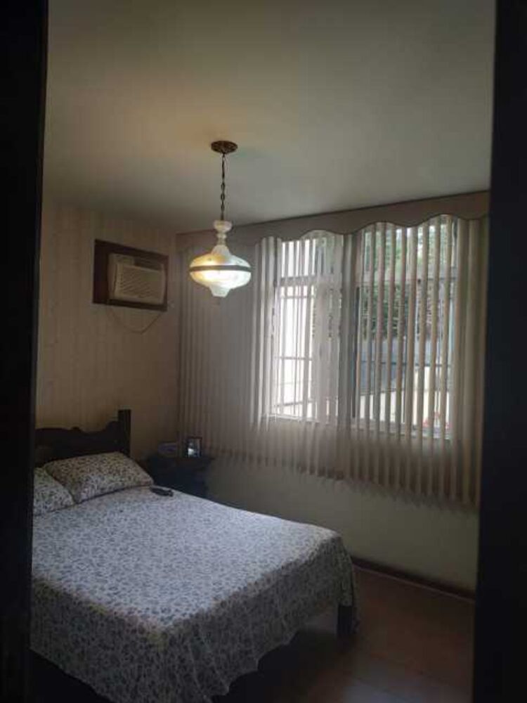 Casa à venda com 4 quartos, 372m² - Foto 9