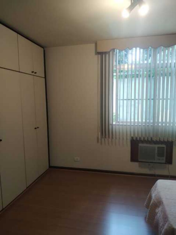 Casa à venda com 4 quartos, 372m² - Foto 7