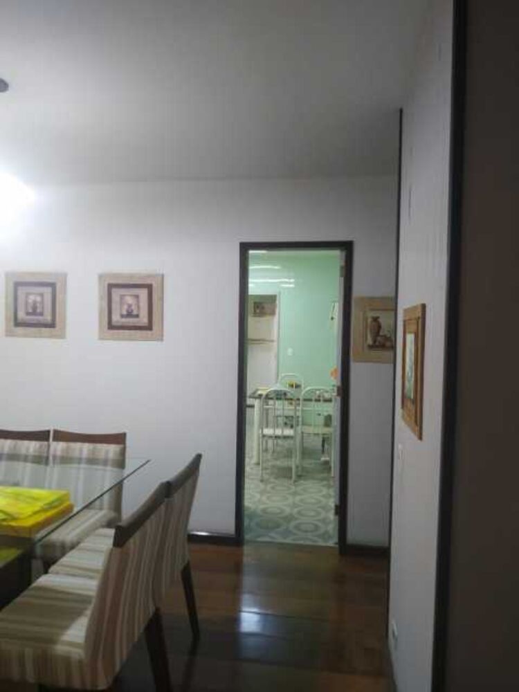 Casa à venda com 4 quartos, 372m² - Foto 6