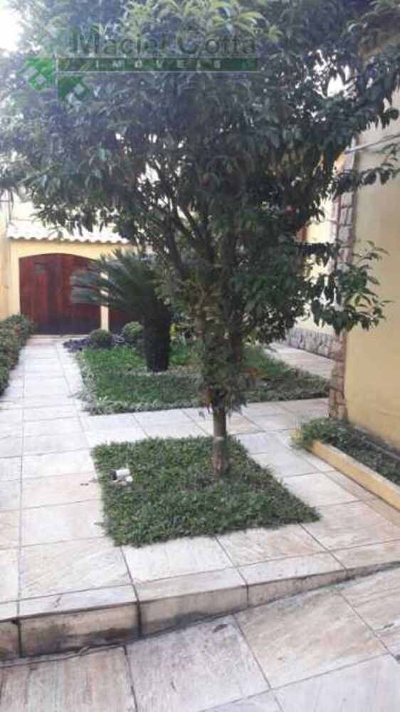 Casa à venda com 4 quartos, 360m² - Foto 15