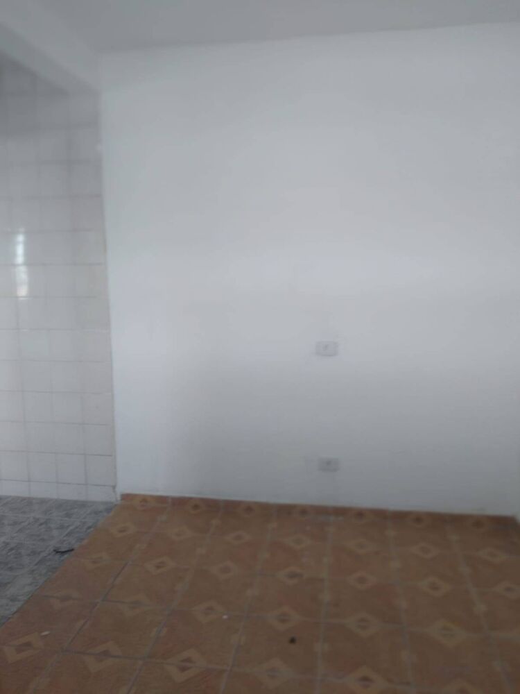 Casa à venda com 3 quartos, 120m² - Foto 1