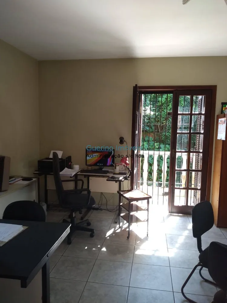 Casa, 3 quartos, 224 m² - Foto 2