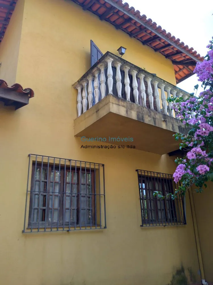 Casa, 3 quartos, 224 m² - Foto 1