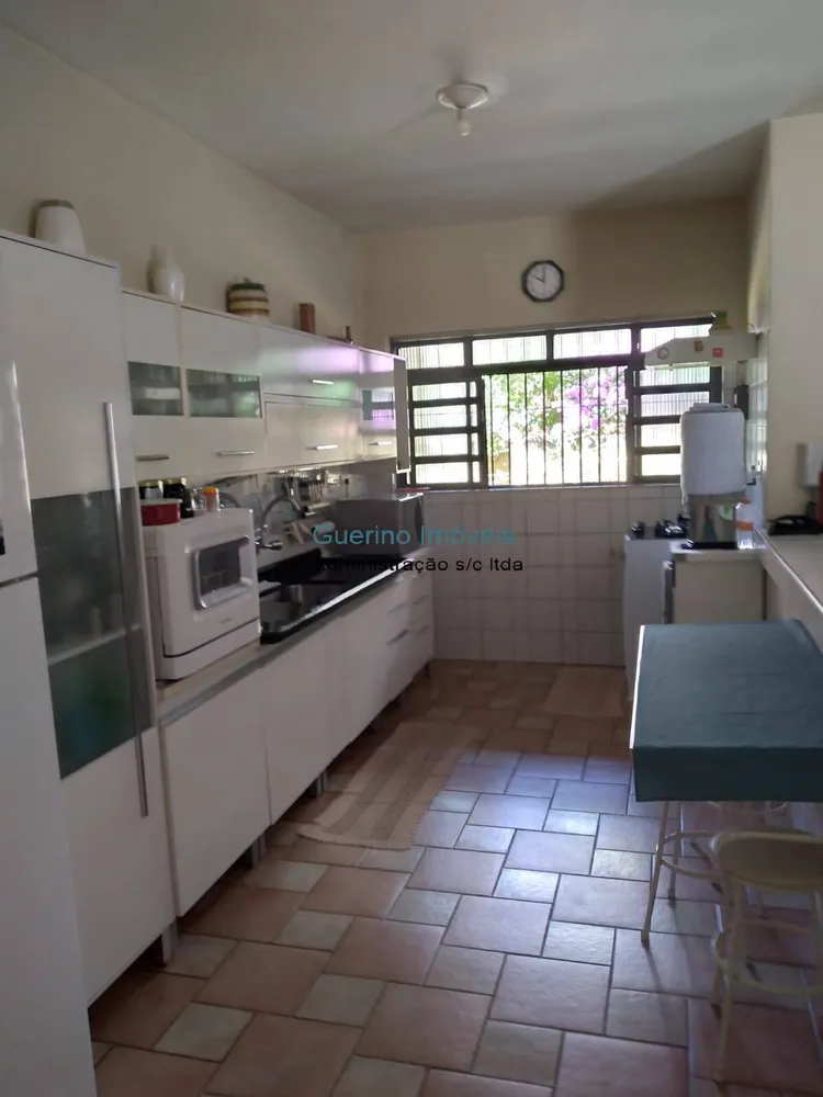 Casa, 3 quartos, 224 m² - Foto 13