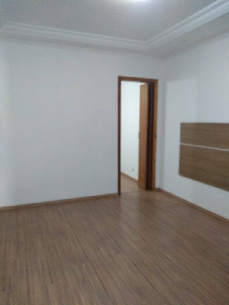 Prédio Inteiro - Foto 1