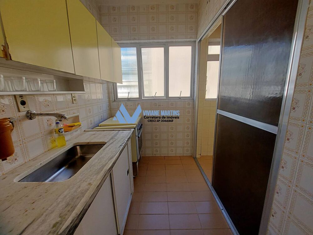 Apartamento à venda com 2 quartos, 70m² - Foto 2