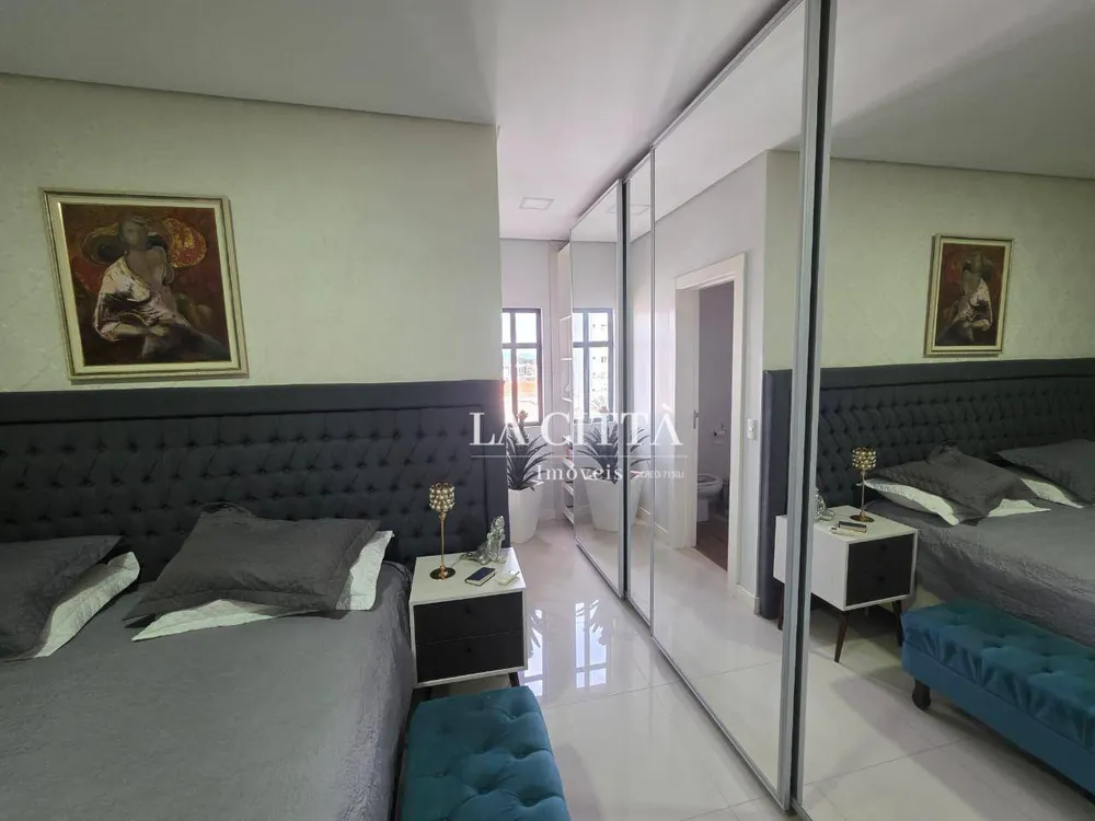 Apartamento, 3 quartos, 132 m² - Foto 1