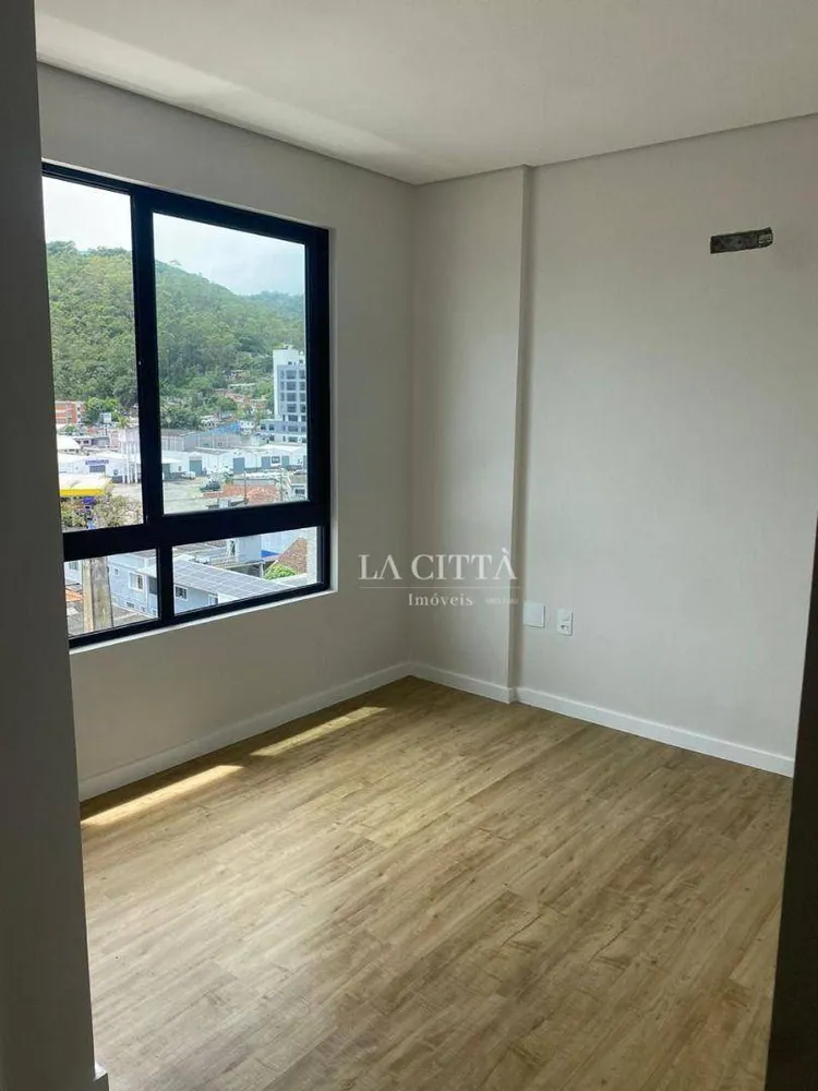 Apartamento, 3 quartos, 79 m² - Foto 2