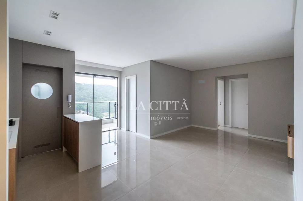 Apartamento à venda com 2 quartos, 73m² - Foto 4