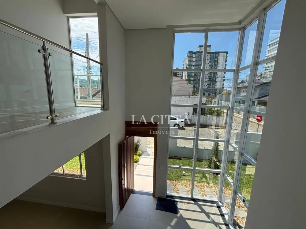 Casa, 3 quartos, 142 m² - Foto 1