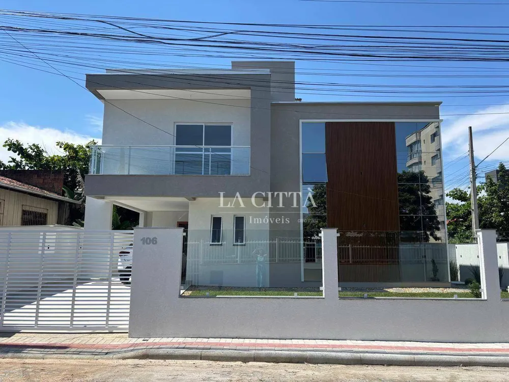 Casa, 3 quartos, 142 m² - Foto 2