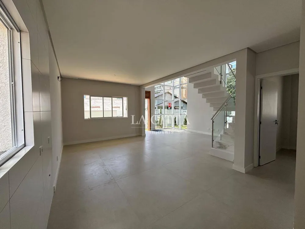 Casa, 3 quartos, 142 m² - Foto 3