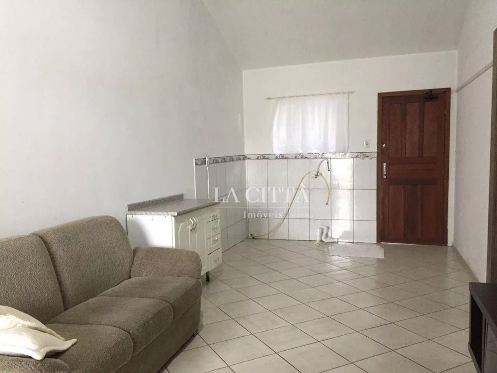 Casa à venda com 2 quartos, 51m² - Foto 3