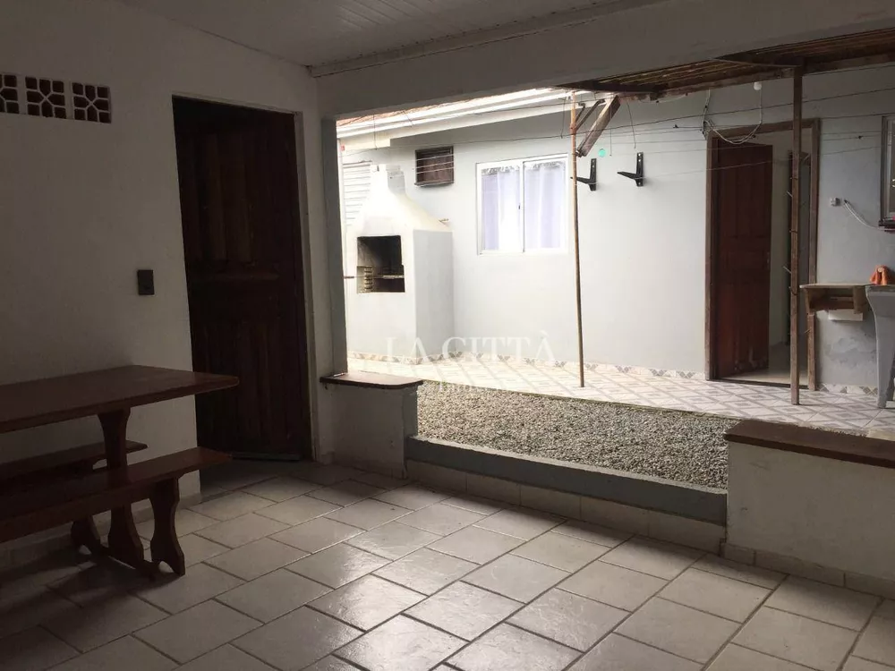 Casa à venda com 2 quartos, 51m² - Foto 4